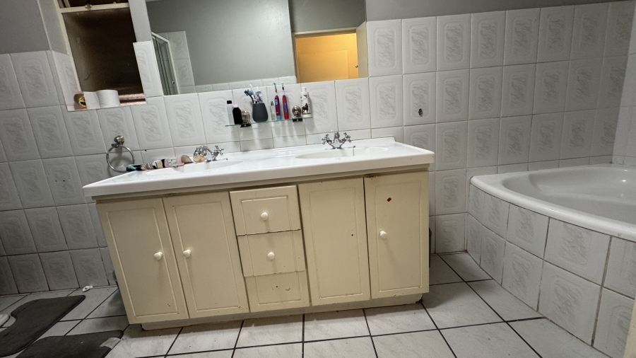 4 Bedroom Property for Sale in Malmesbury Rural Western Cape